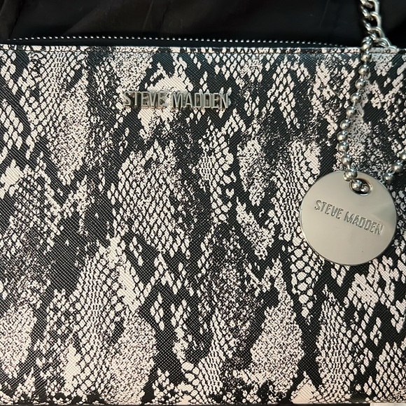 Steve Madden Purse - Picture 2 of 4